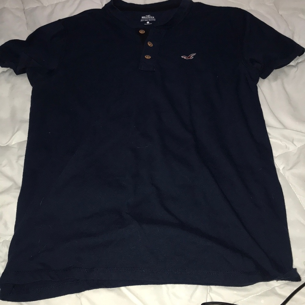 Hollister Tee